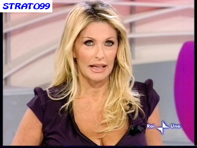 Paola Ferrari 64 - TELEGIORNALISTE FANS FORUM